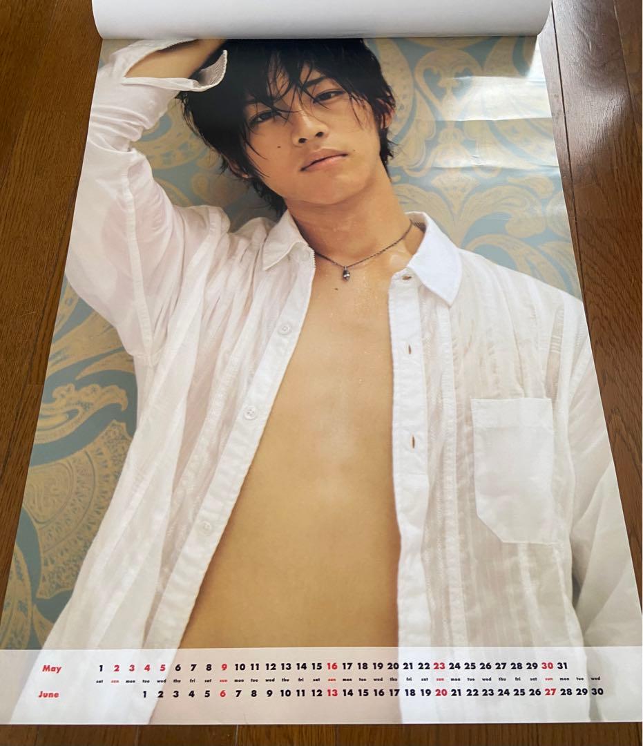 松坂桃李　直筆サイン入りカレンダー2010年　B2サイズ