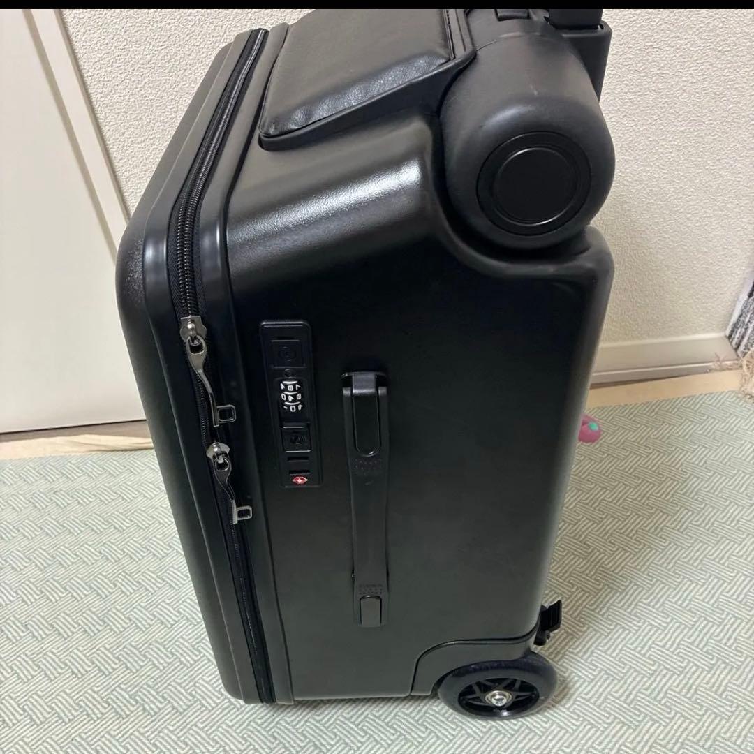 ［美品］キッズキャリーケース　乗れる　スーツケース　キッズトラベルNEO 子供