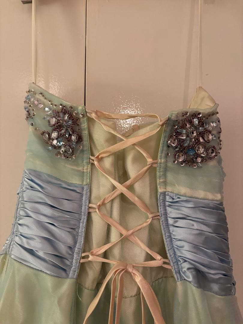 ビジューつき　カラーロングドレス