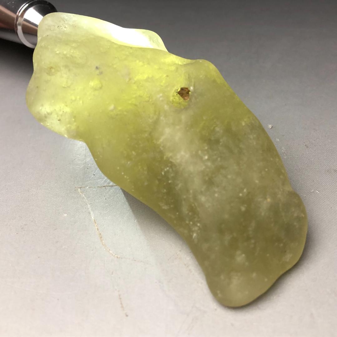 リビアンデザートグラス・リビアングラス 隕石　重さ103g