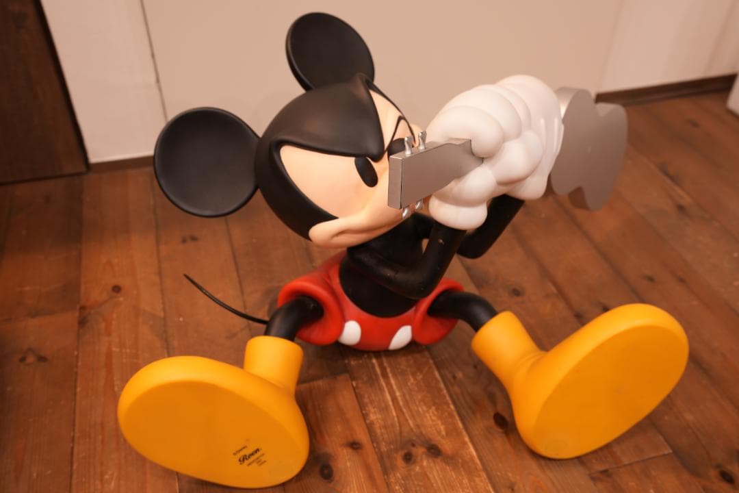 ロエン　クラッシュミッキー　フィギュア