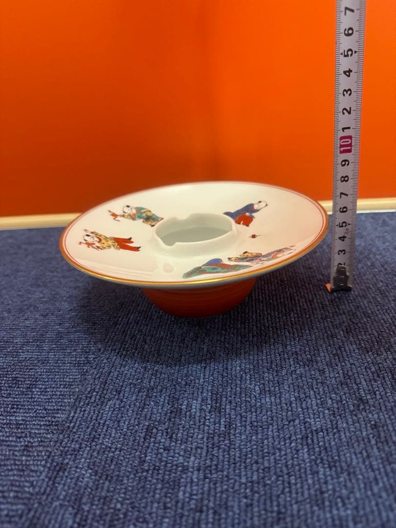 1724 香蘭社　灰皿　金彩