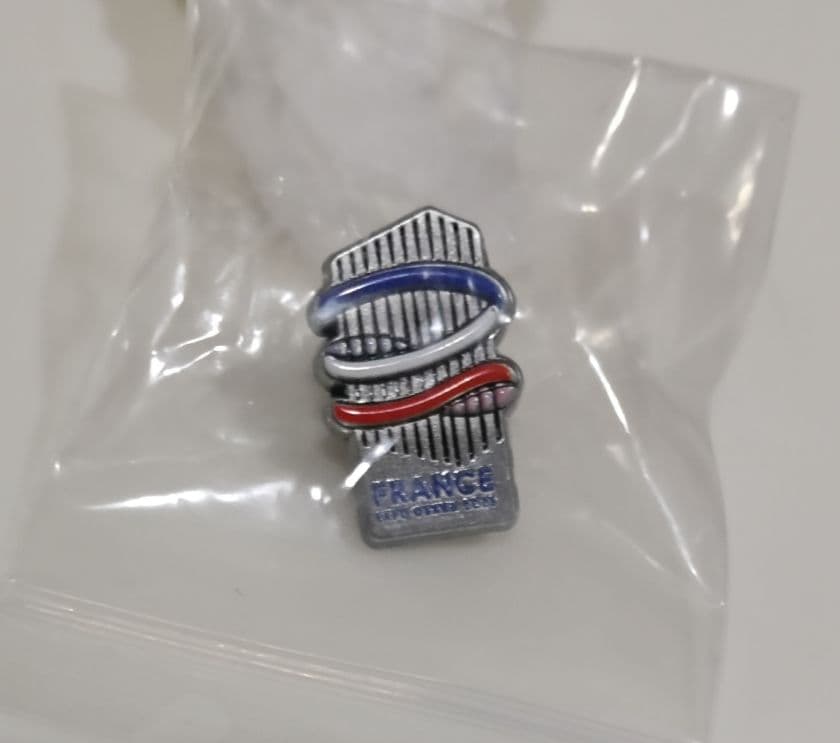 超稀少★非売品　大阪万博フランス館関係者ピンバッジ