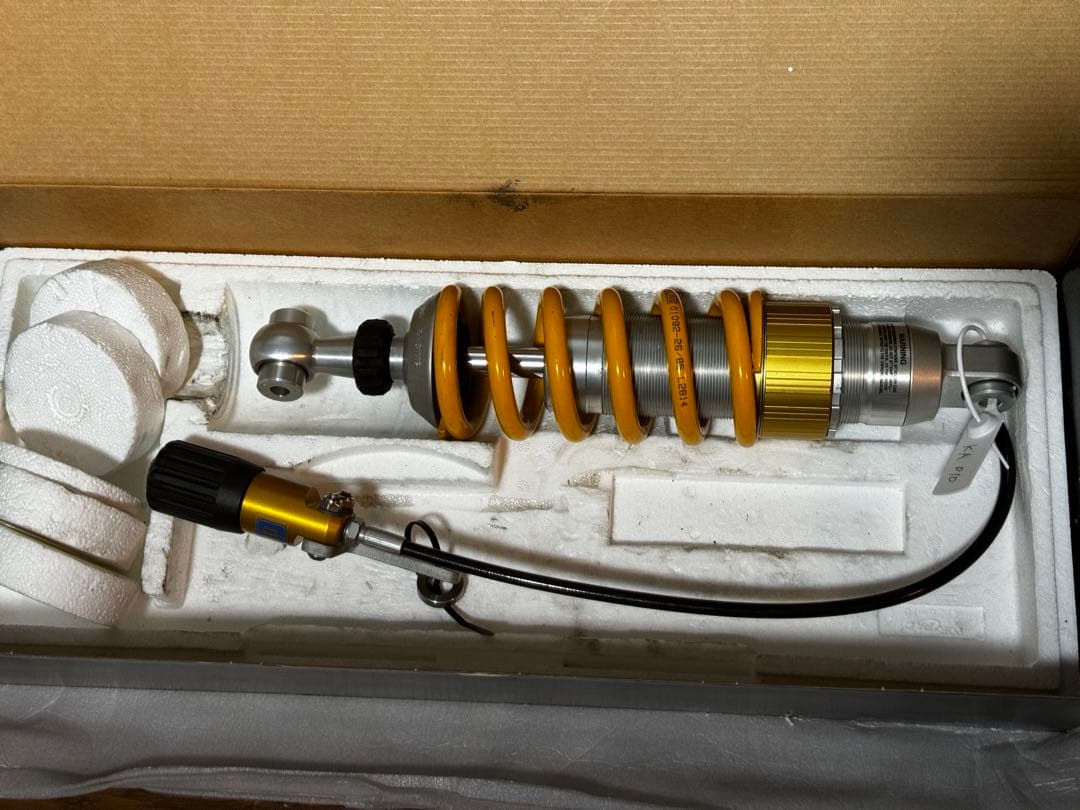 オーリンズ　Z1000 SX NINJA1000 リアサスペンション