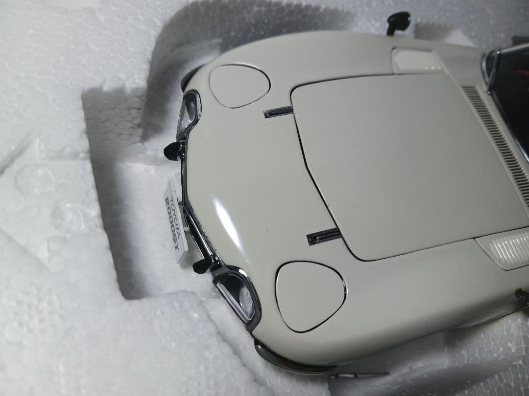 難あり　オートアート プレミアム トヨタ2000GT ワイヤースポークホイール