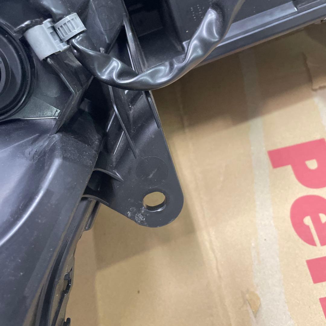 ＰＣＸ JF81 ヘッドライト