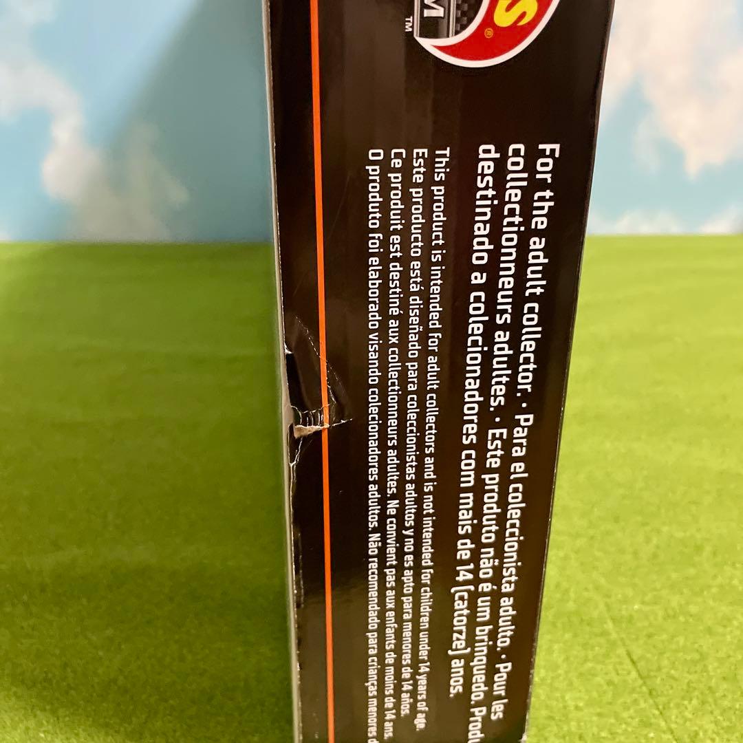 ホットウィール プレミアム ディスプレイケース　新品　未開封　ミニカー付き