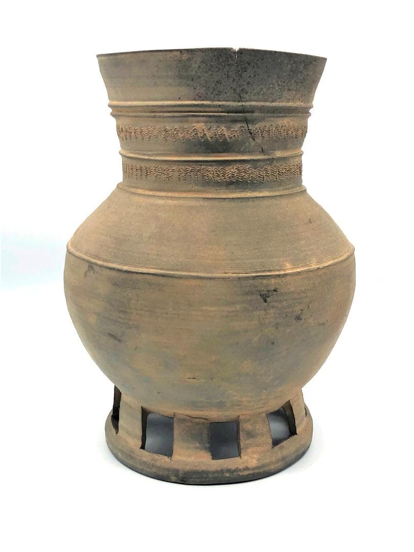 【 新羅土器 長頸壺 】　＊東京国立博物館台付長頸壺　同手