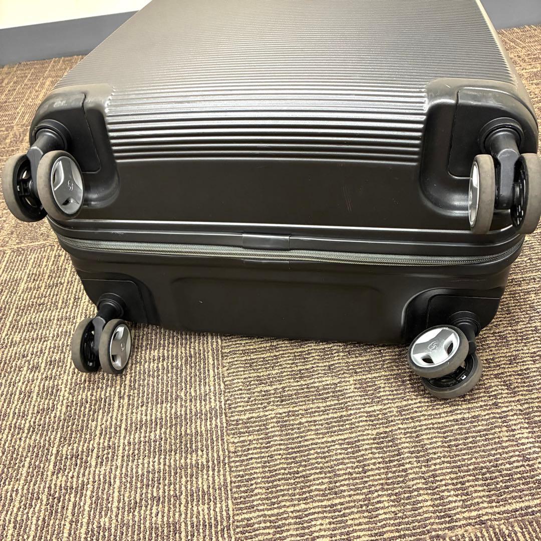 美品 サムソナイト スーツケース アーク スピナー69 74L 黒 ブラック