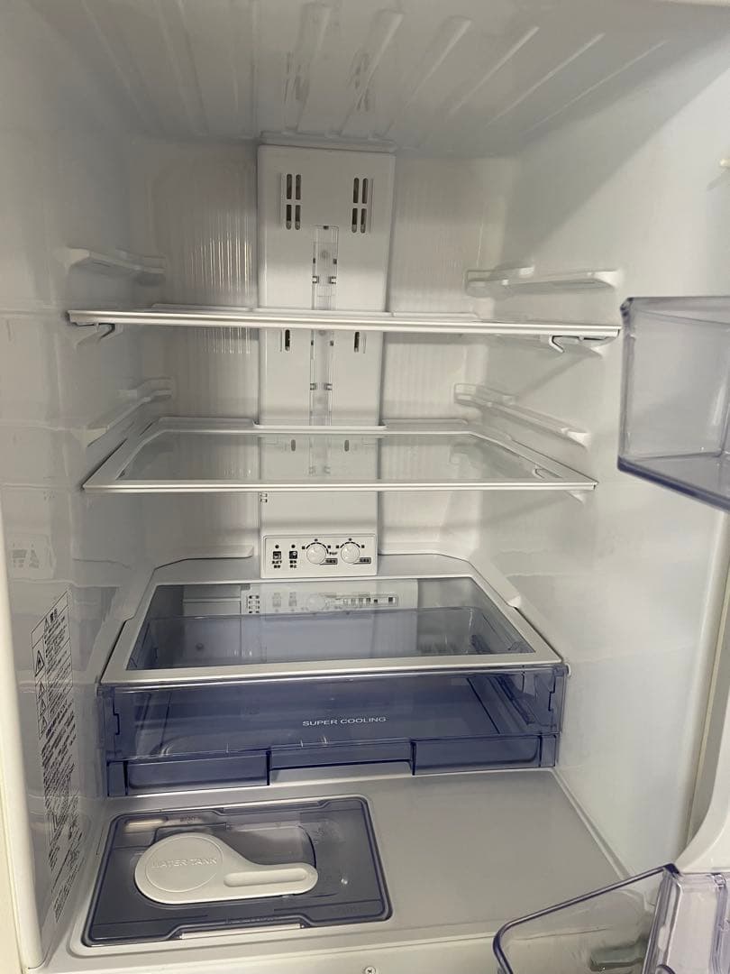 三菱冷蔵庫　272L 白　2022年製