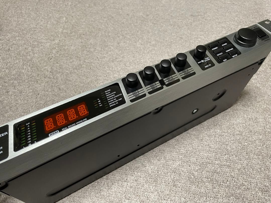 BEHRINGER(ベリンガー)　FX2000