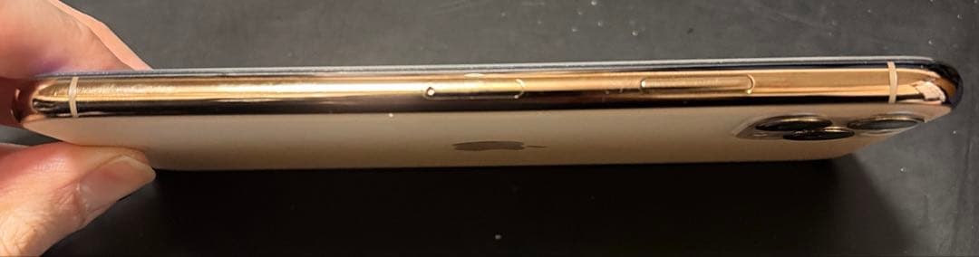 【バッテリー98％】iPhone 11 Pro Max ゴールド 512GB