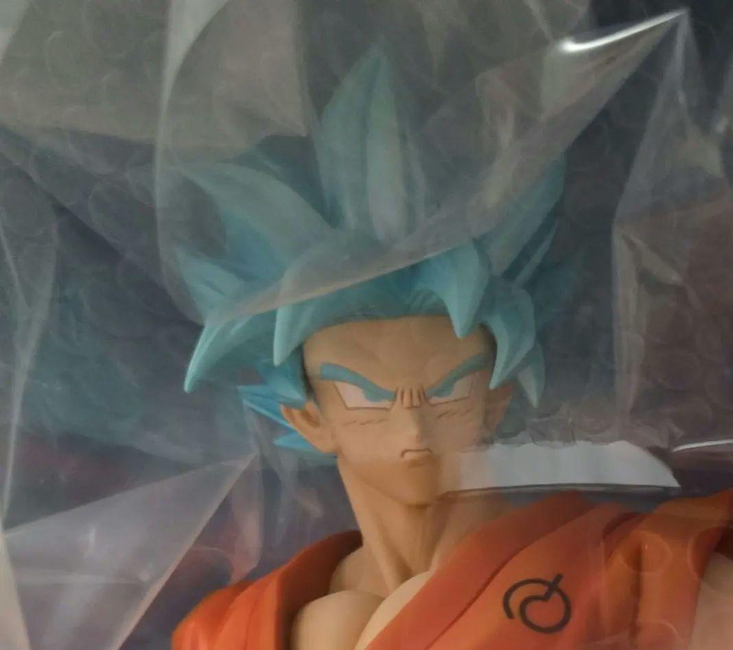 ドラゴンボールフィギュア　ギガンティックシリーズ　 超サイヤ人ゴッドSS孫悟空