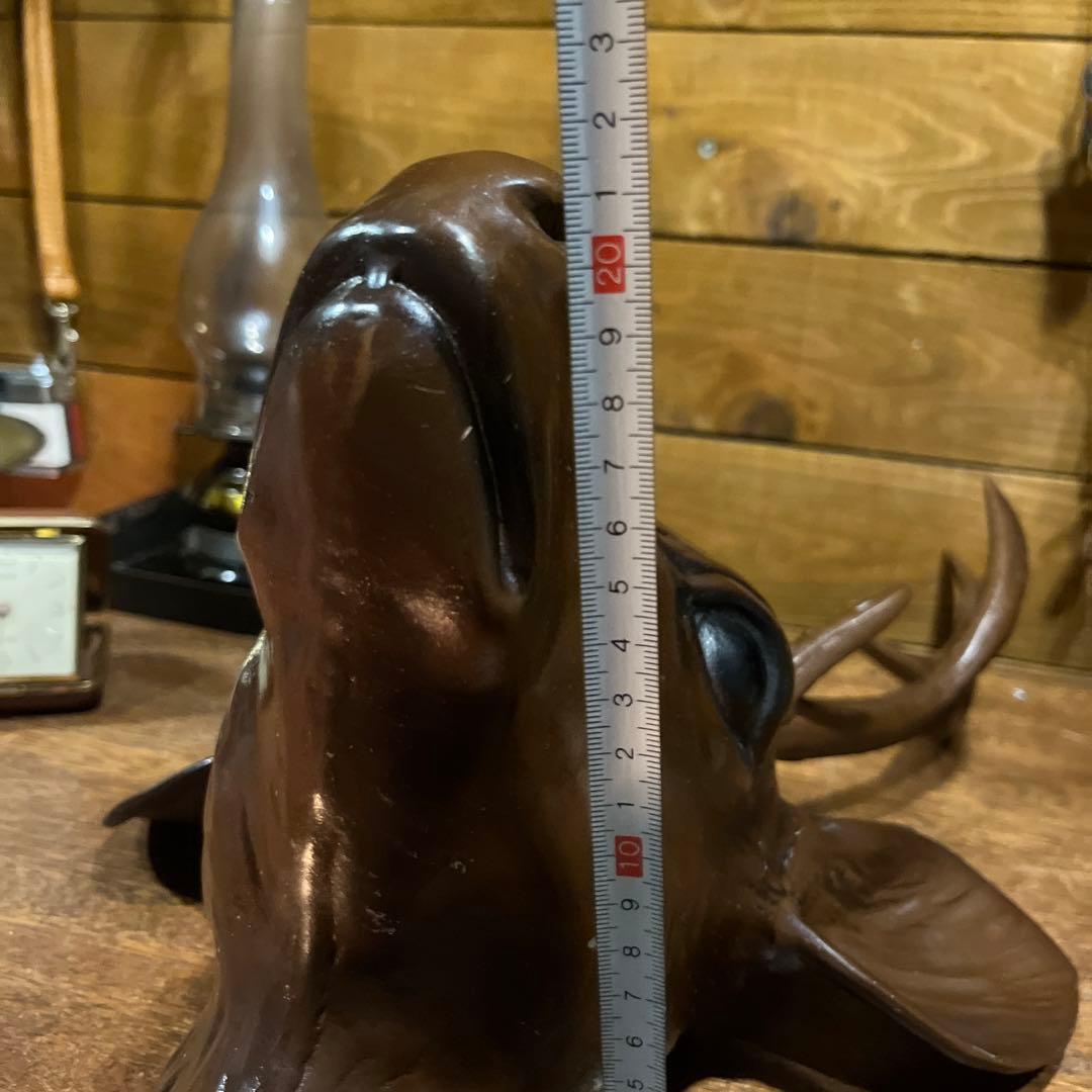 ヴィンテージ　金属鹿飾り