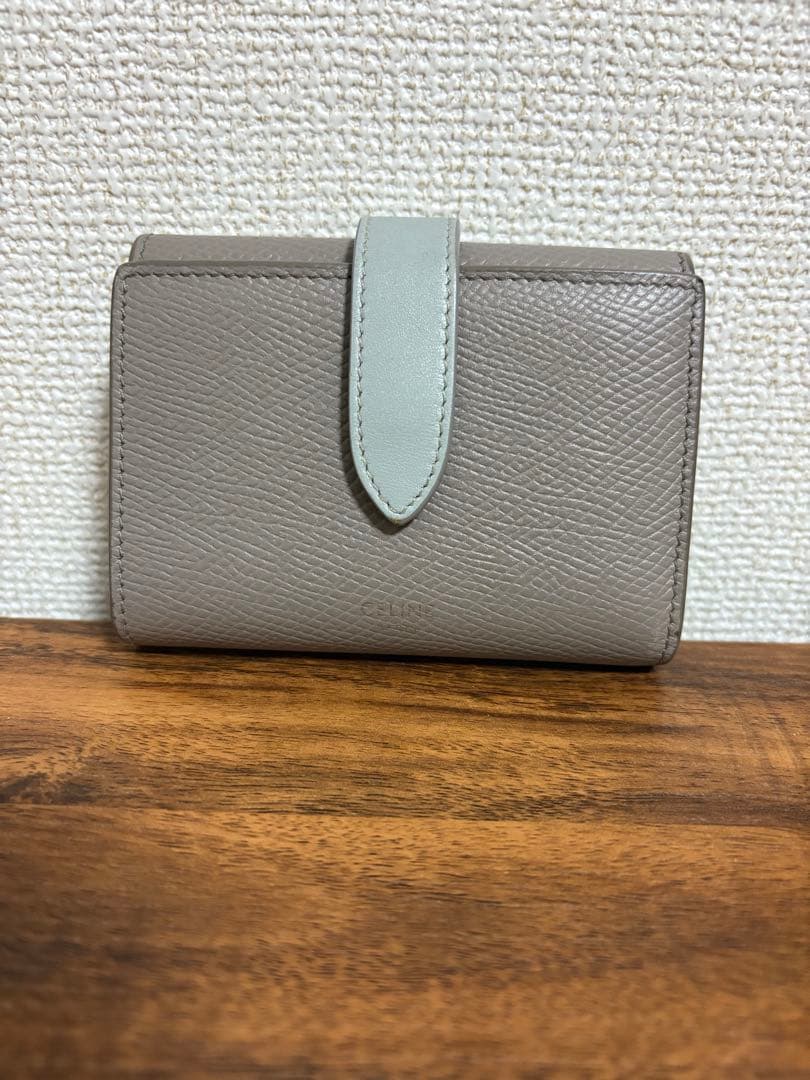 セリーヌ　CELINE 二つ折り財布