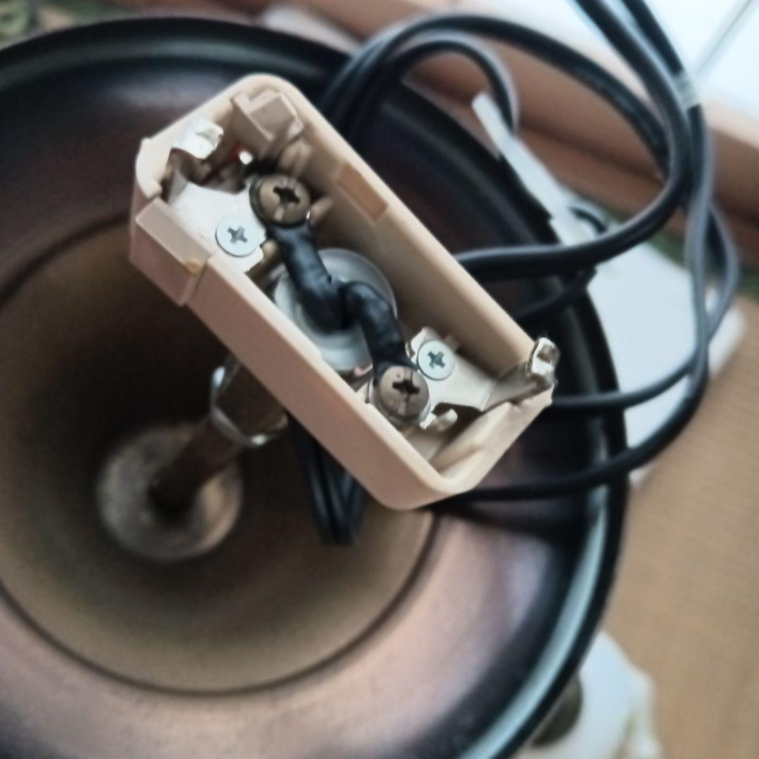 シャンデリア 　フラワー柄　ガラス製