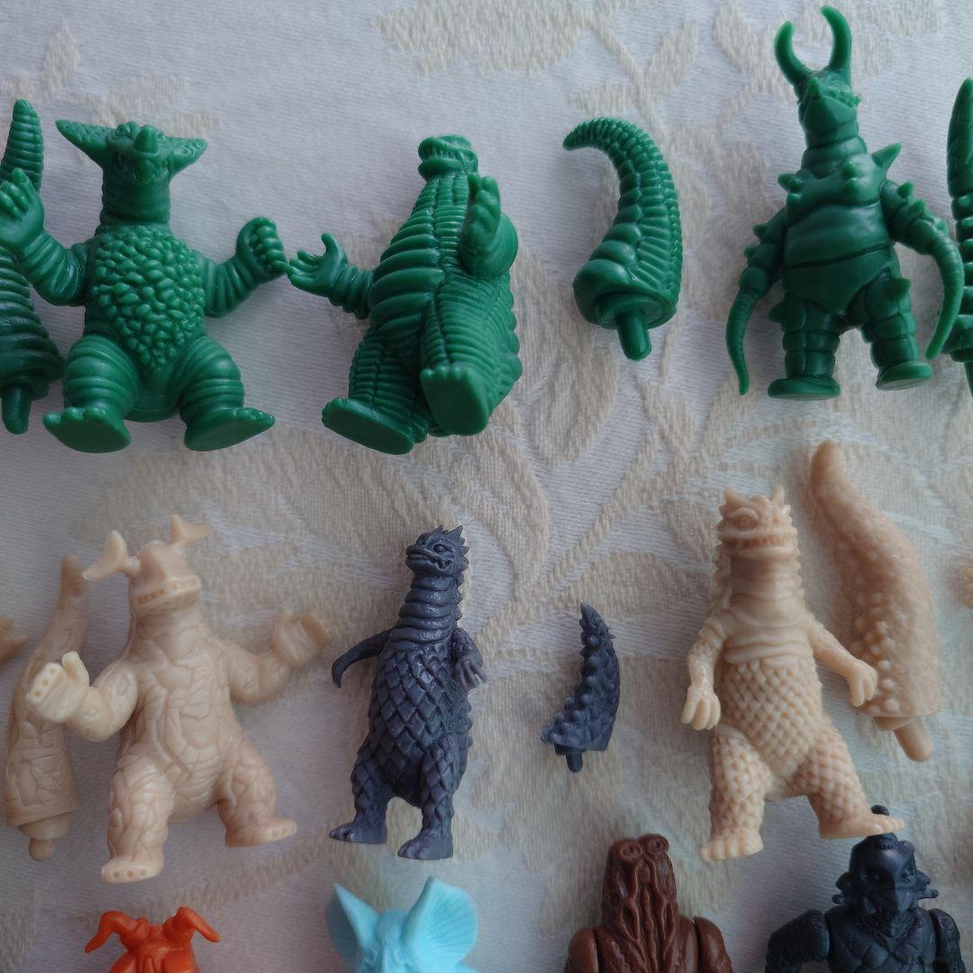 ウルトラマン大図鑑　怪獣大百科　消しゴム