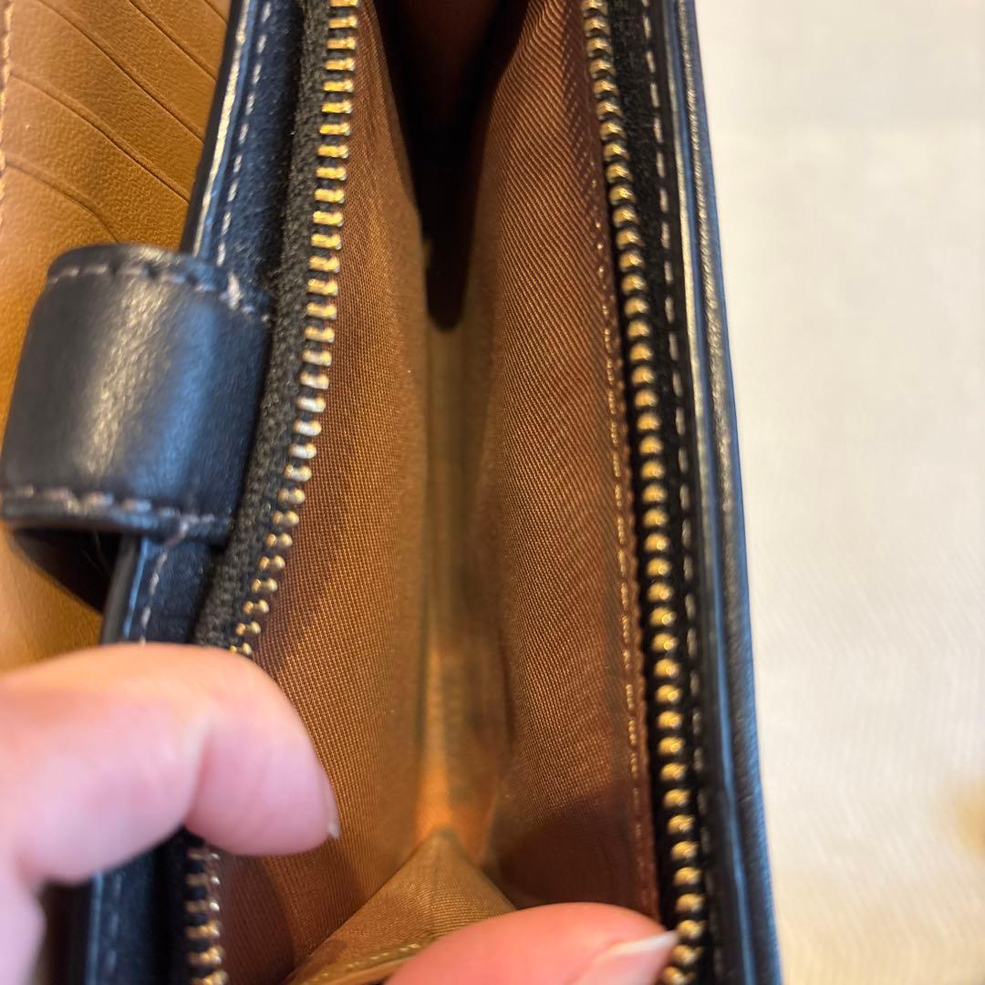 ブラックレザー 二つ折り財布　COACH