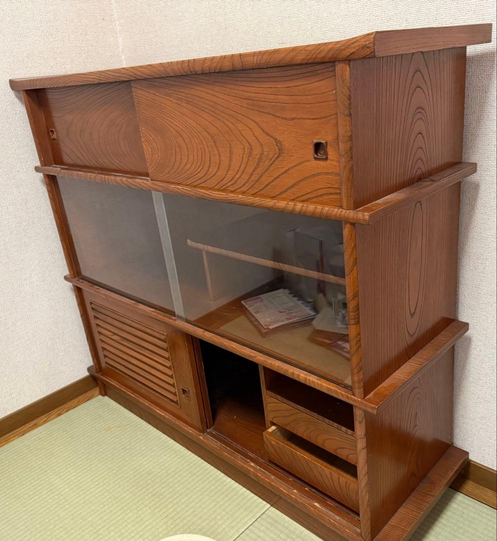 木製ガラス扉付き収納棚