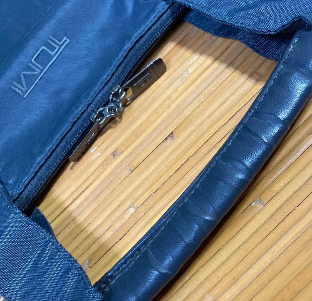 TUMI 折りたたみボストンバッグ　ダークグレー