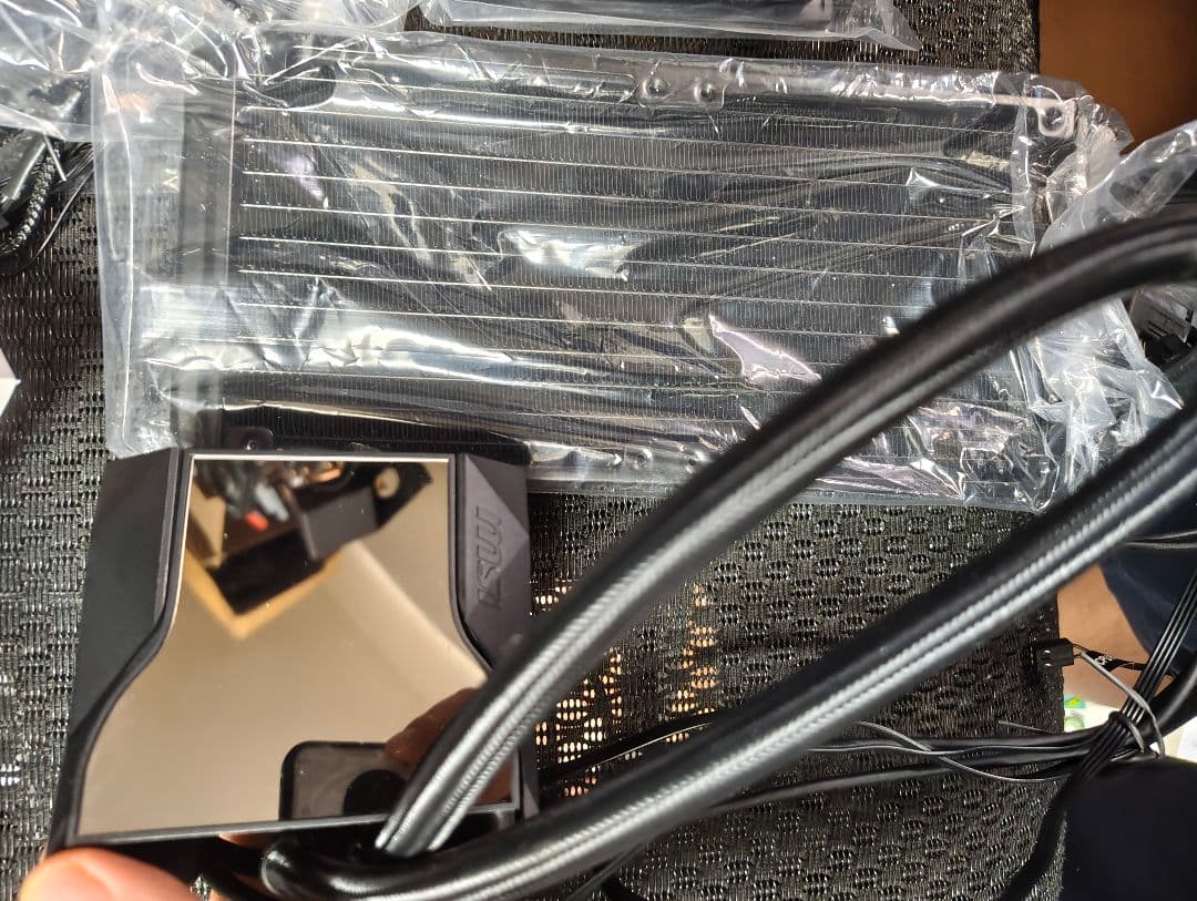 PC用ファン・クーラー MSI MPG CORELIQUID D240