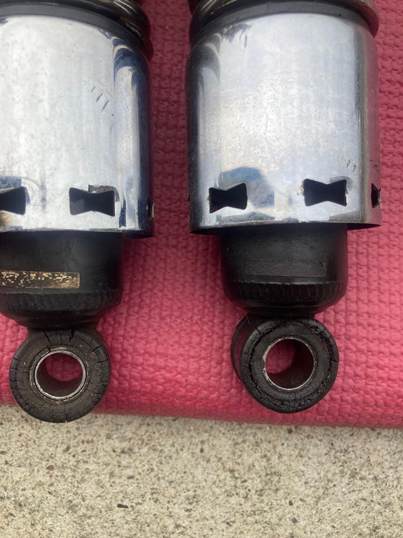 サスペンション　ショックアブソーバー　v-max1200 vmax