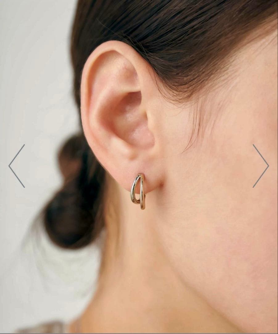 ete ダブルラインバイカラーハグピアス