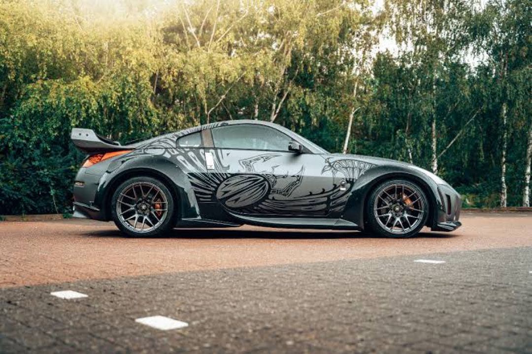 日産 フェアレディZ Z33ワイルドスピード東京ドリフトDKの車ストライプ