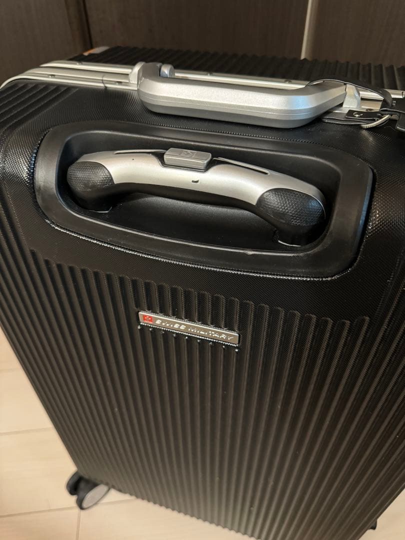 【うっき】スイスミリタリー Premium スーツケース 64L