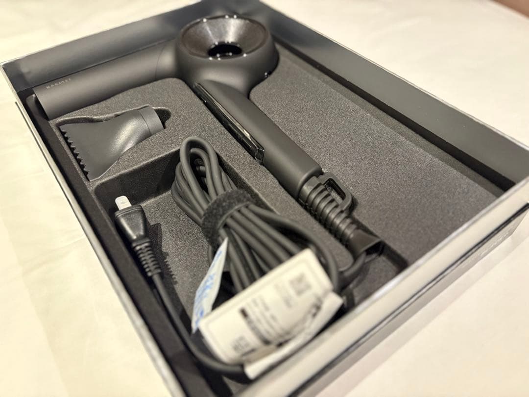 ヘアドライヤー MAGNET Half Pro BLACK+