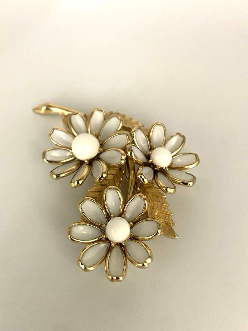 lotuscloud 2499⭐️TRIFARI トリファリ ブローチ ビンテージ