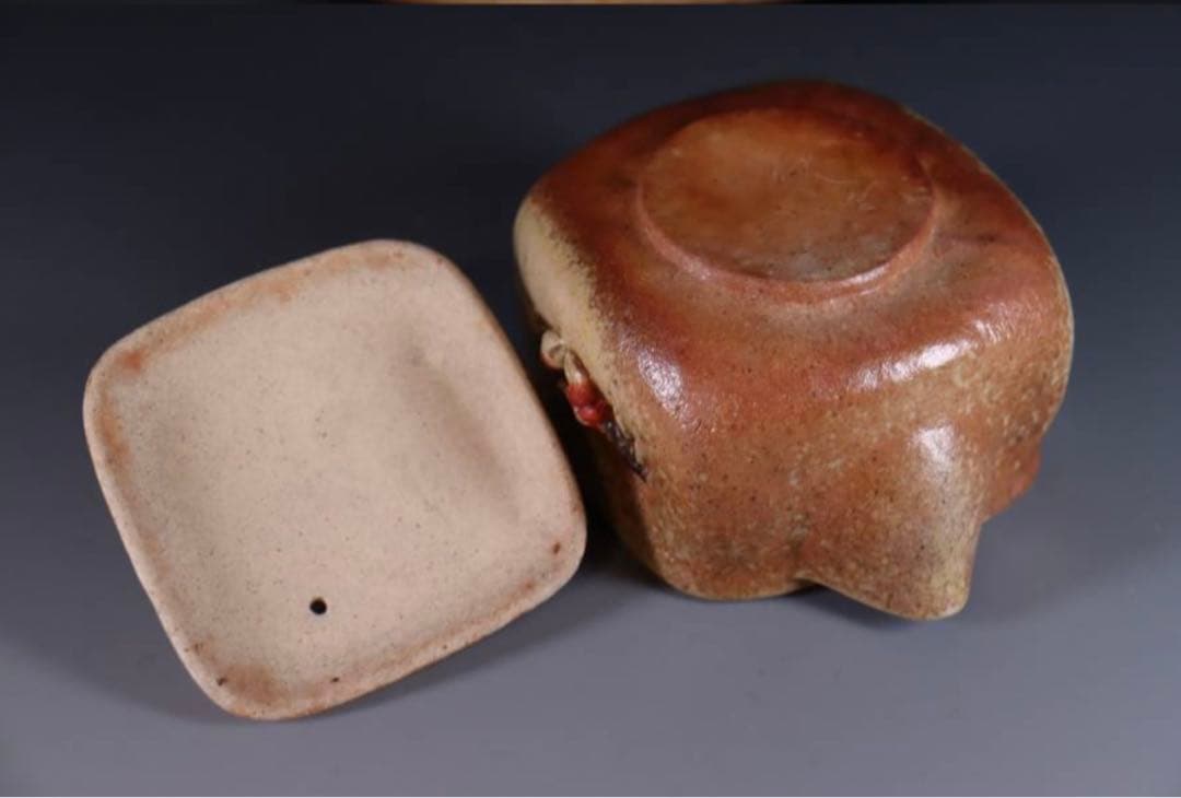 Taka　白備前焼　森脇弘行　彩色細工　手造四方宝瓶　霊芝に蟹