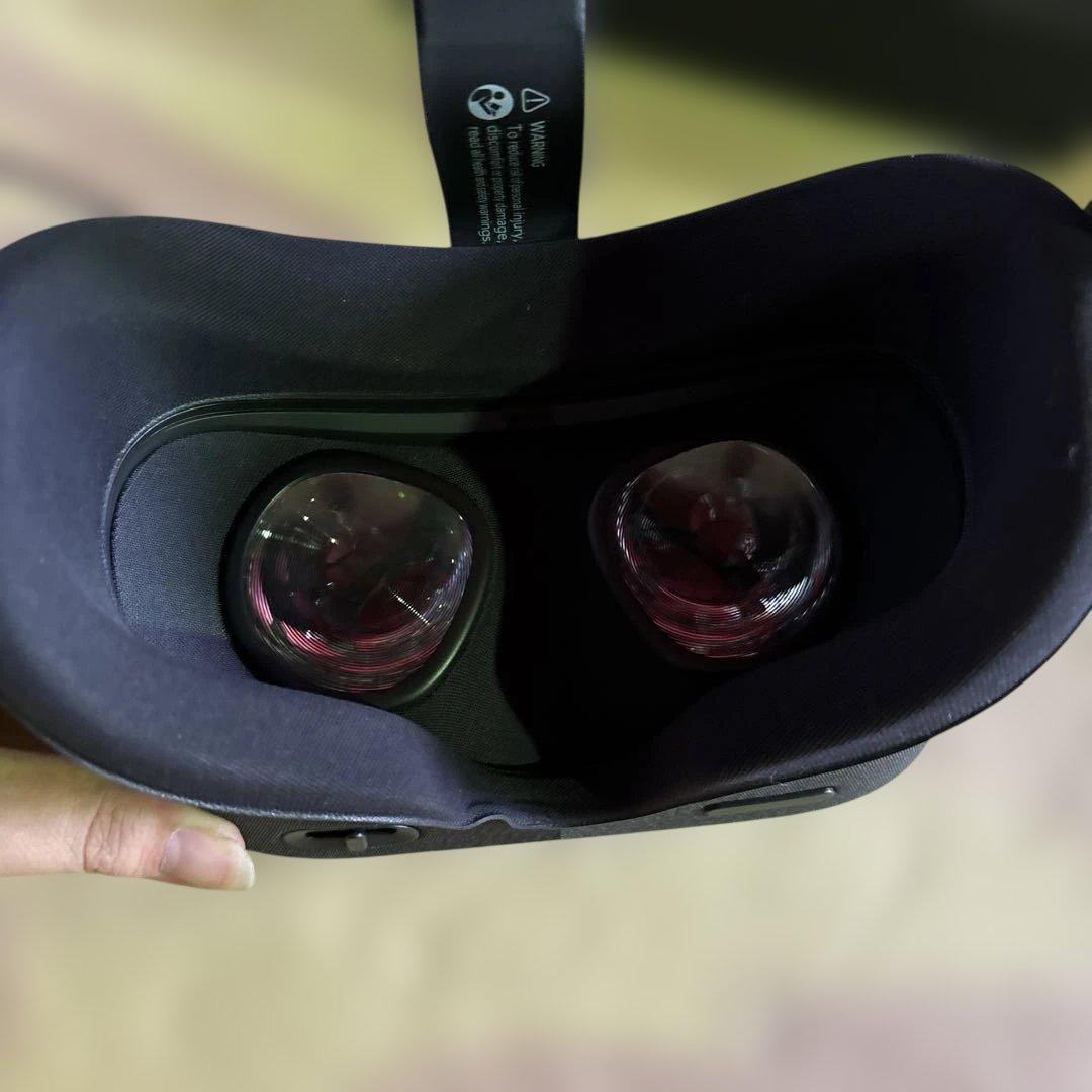 オキュラス クエスト  Quest 64GB VRヘッドセット