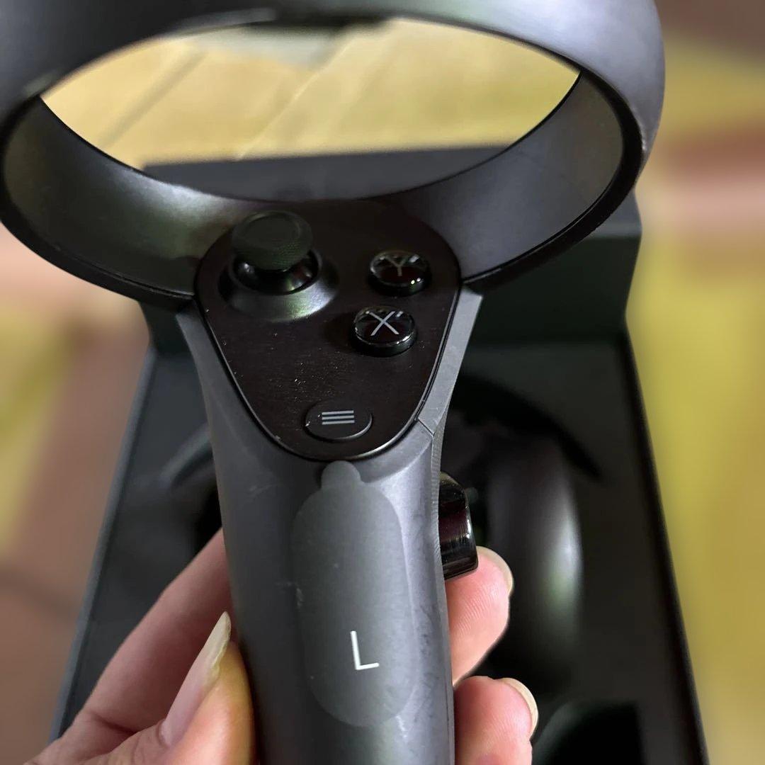 オキュラス クエスト  Quest 64GB VRヘッドセット