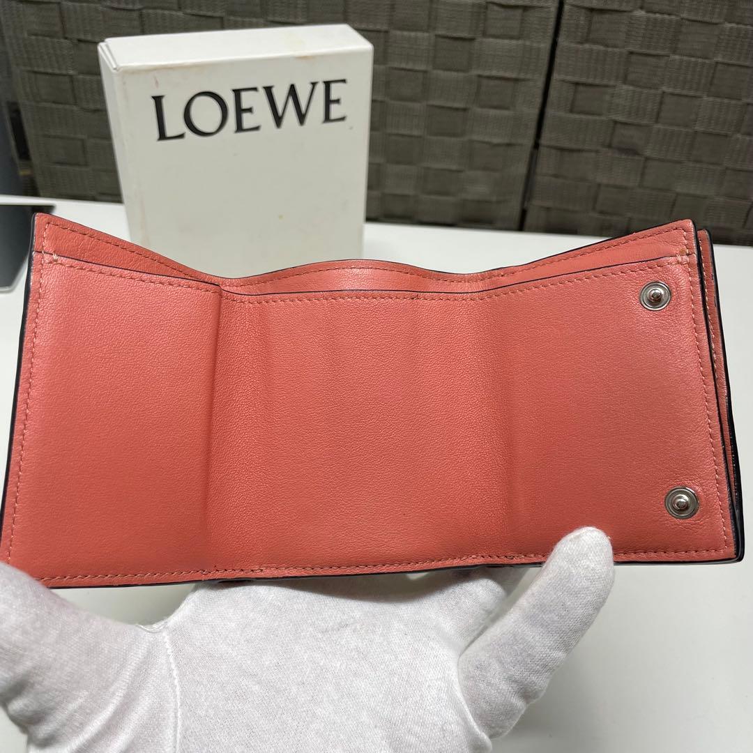 K*❌様 LOEWE ベージュ 三つ折り財布