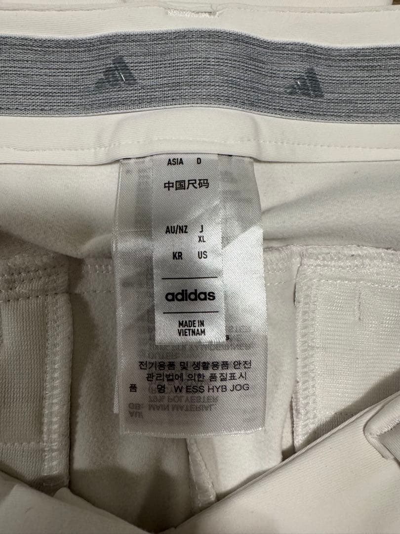 新品　タグ付き　未使用　ランバン　蓄熱　ゴルフ　ベージュ　パンツ サイズ40