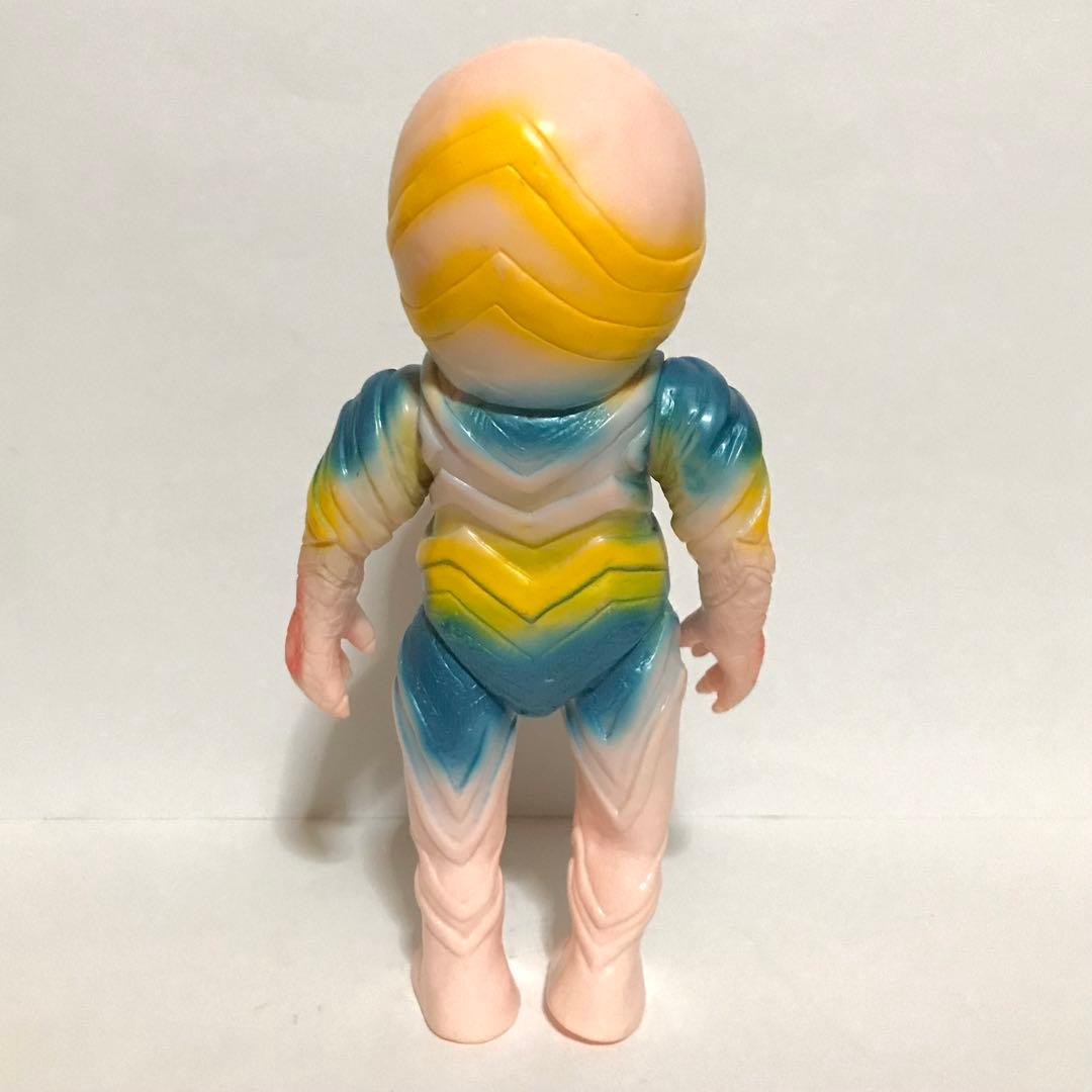 ベアモデル オール怪獣 ガッツ星人 ピンク成型 ソフビ