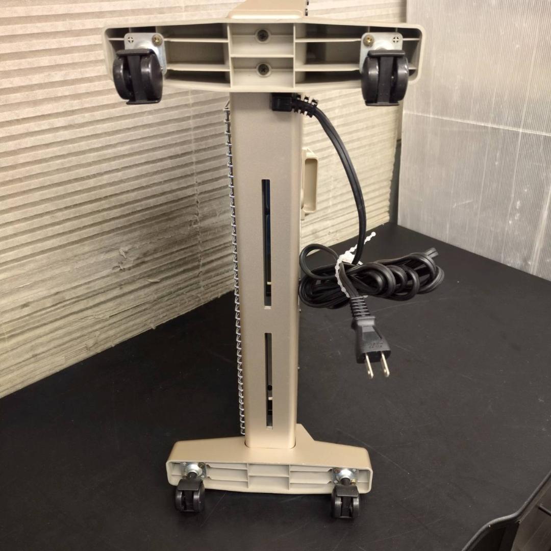 ☆美品　サンルミエ 遠赤外線パネルヒーター サンルミエ・キュート E800LS