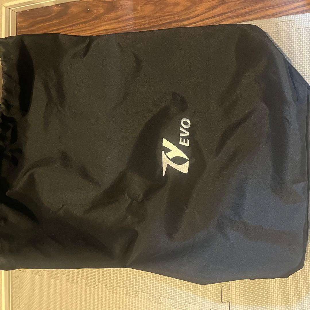 トラベルベスト　EVO チャイルドシート　日本育児　サンドグレー