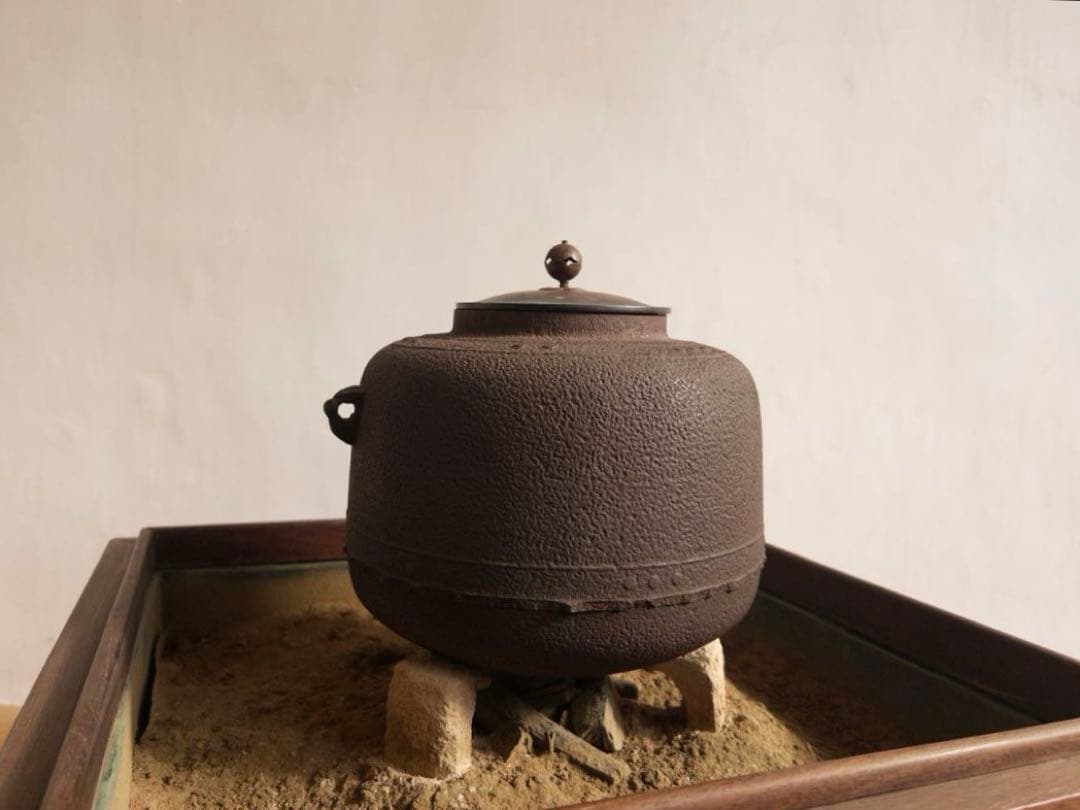 茶釜　置炉　火鉢　木彫　無垢　セット　骨董　時代もの　古道具　アンティーク