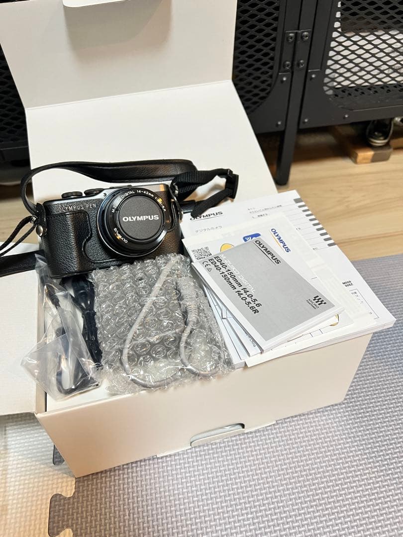 【お値下げ】OLYMPUS ミラーレス一眼カメラ PEN E-PL10 ブラック