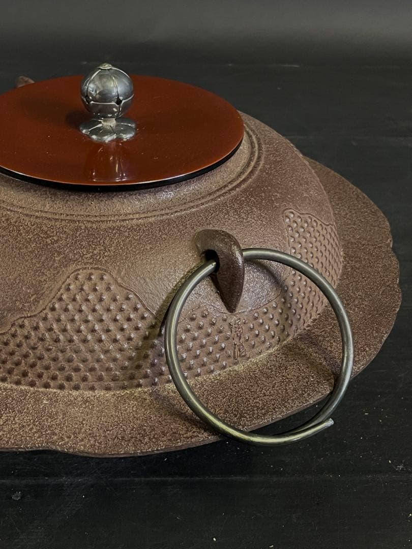 【美品】「母」 遠山霰地紋 銀摘み 透木釜 浄清 釜鐶 黄布 共箱 （20あ）