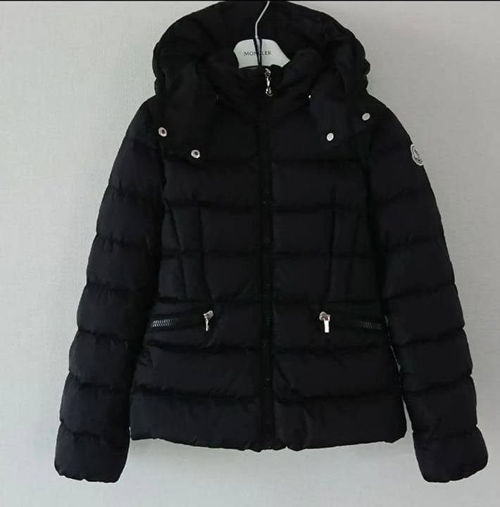 早い者勝ち♡ モンクレール　キッズ　ダウンジャケット10A