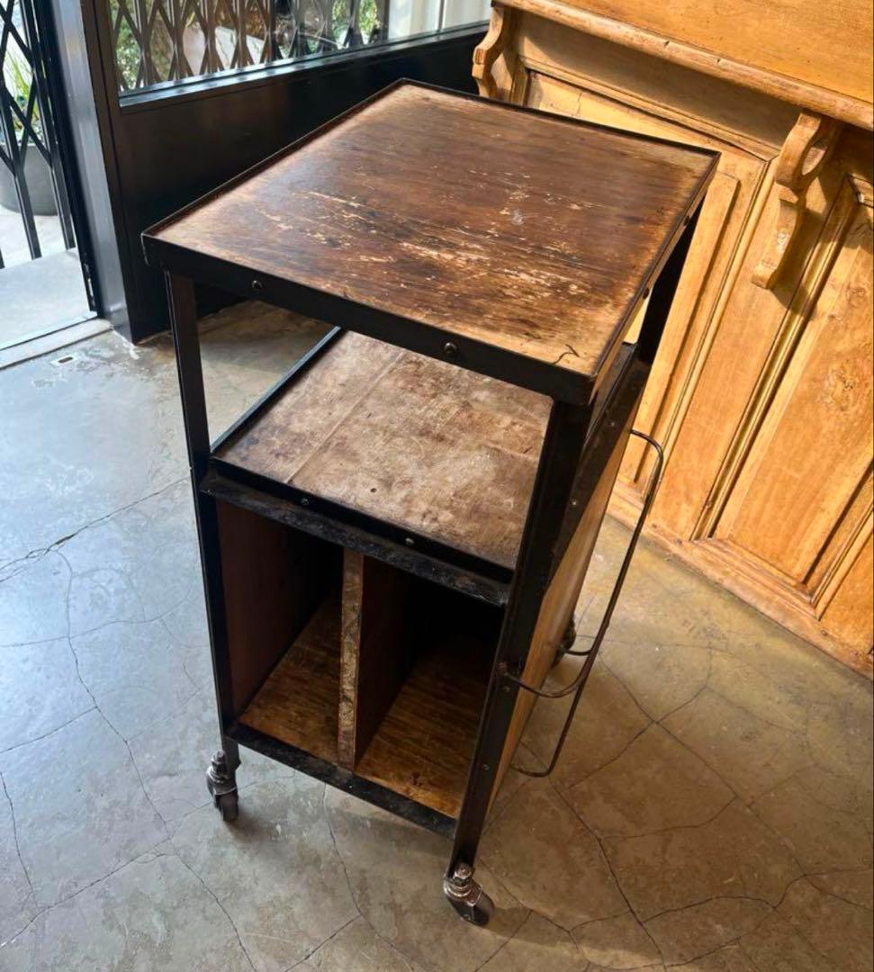 アンティークワゴン