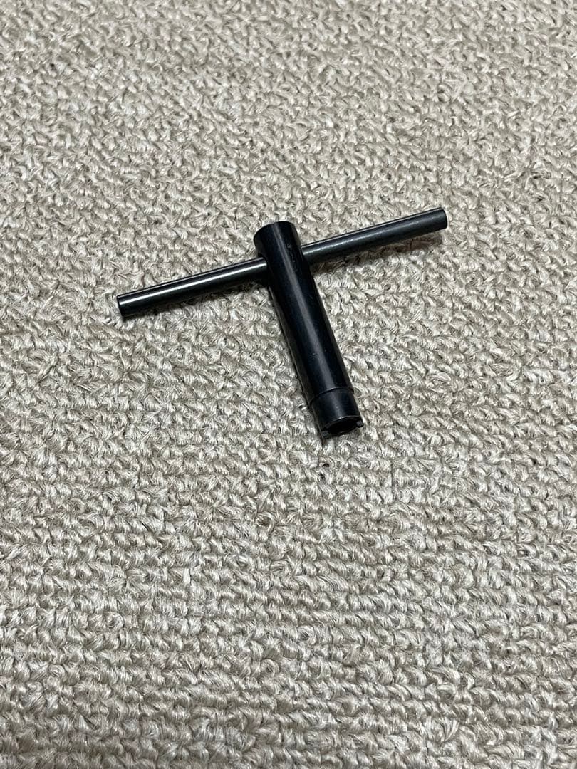 ストライカー9 Carbon8 striker neun