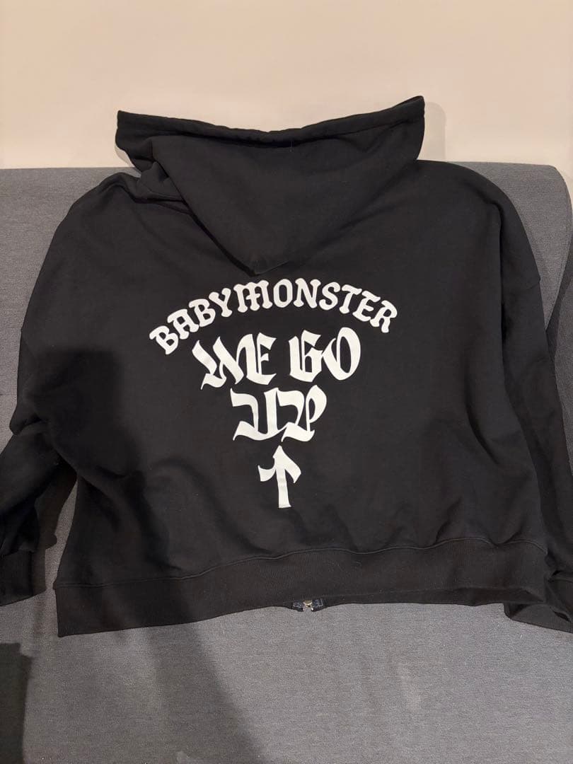 BABYMONSTER ブラック ジップアップパーカー