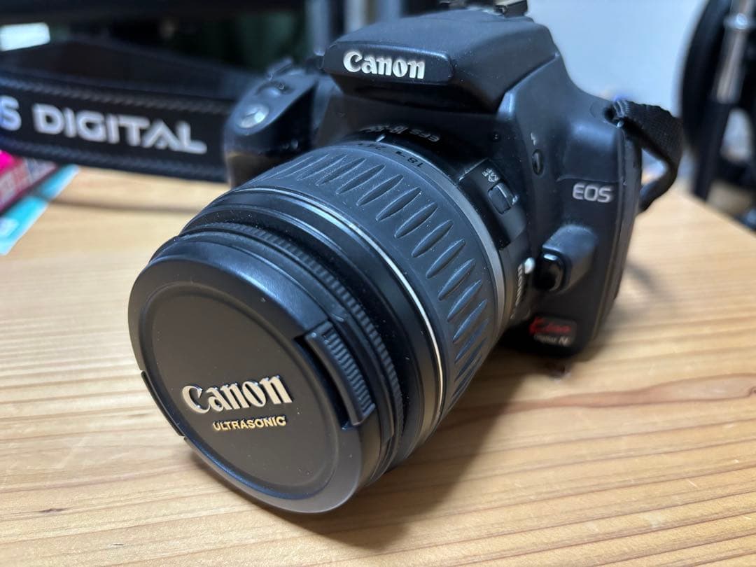 デジタルカメラ Canon EOS Kiss Digital N EF-S18-55mm