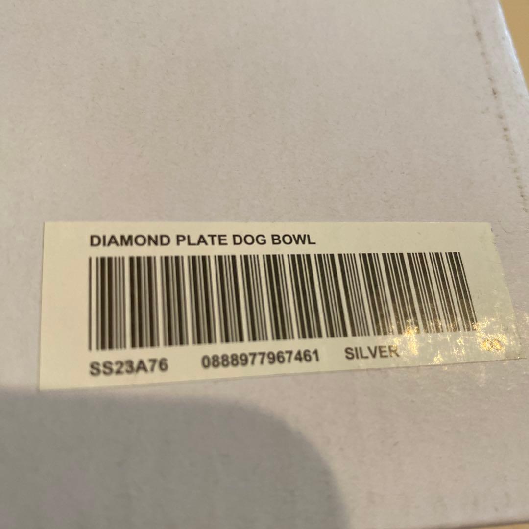 【希少】Supreme Diamond Plate Dog Bowl