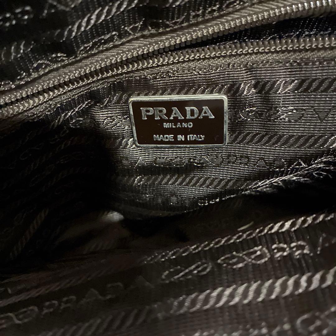 PRADA ダークグリーン ショルダーバッグ