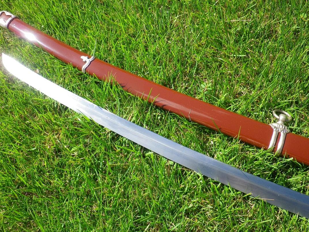 九八式軍刀　鉄鞘　赤茶色　当時物を仕立て直した品物　模造刀付【説明欄参照】